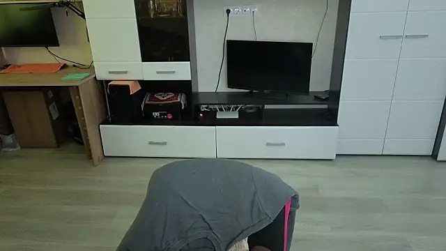 Snapshot of angryzan chatting on February 2026 06:26:01 AM angryzan online show from February 2026 06:26:01 AM