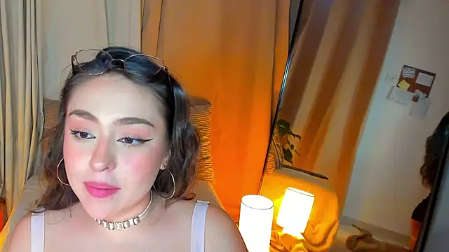 Snapshot of SofiMeza chatting on March 2025 07:27:02 PM SofiMeza online show from March 2025 07:27:02 PM