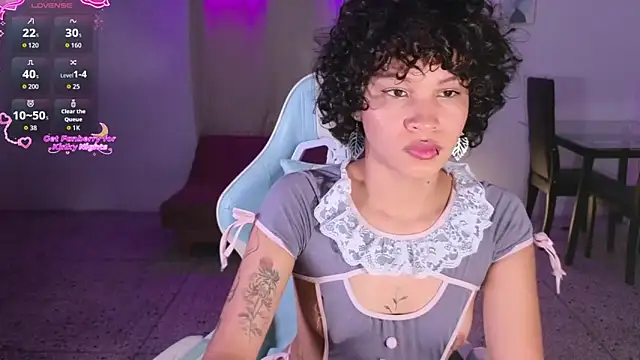 Snapshot of Peggy_Funn chatting on November 2025 12:44:01 AM Peggy Funn online show from November 2025 12:44:01 AM