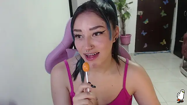 littleangel1 m online show from November 2025 09:36:01 PM