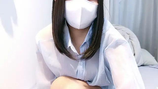 Snapshot of YUTSU_KI chatting on June 2026 05:27:02 PM YUTSU KI online show from June 2026 05:27:02 PM