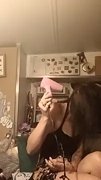 Snapshot of whitetrashdirtyslut chatting on March 2026 06:18:01 AM whitetrashdirtyslut online show from March 2026 06:18:01 AM