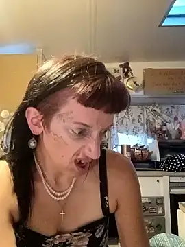 Snapshot of whitetrashdirtyslut chatting on April 2026 02:50:01 PM whitetrashdirtyslut online show from April 2026 02:50:01 PM