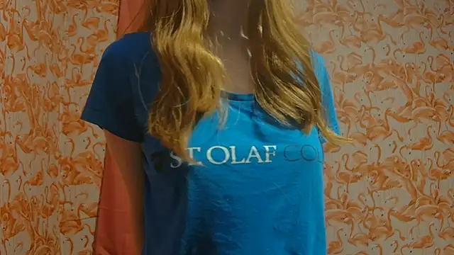 strawberrysmoothie online show from January 2025 03:00:02 AM