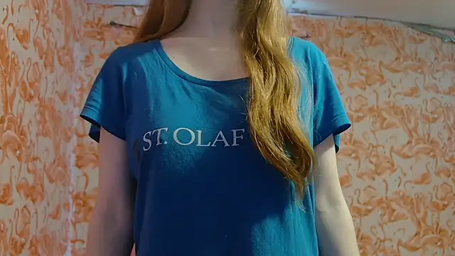 strawberrysmoothie online show from October 2025 05:58:02 PM