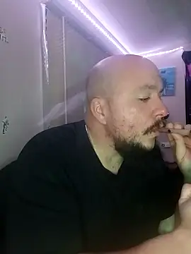 Snapshot of Spunonymous chatting on December 2024 03:25:02 AM Spunonymous online show from December 2024 03:25:02 AM