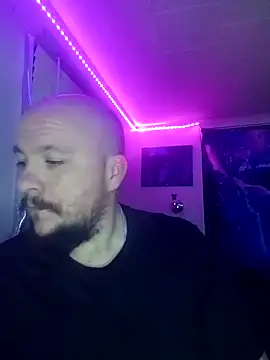 Snapshot of Spunonymous chatting on December 2024 06:28:01 AM Spunonymous online show from December 2024 06:28:01 AM