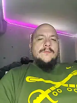 Snapshot of Spunonymous chatting on January 2025 01:49:01 PM Spunonymous online show from January 2025 01:49:01 PM