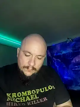 Snapshot of Spunonymous chatting on January 2025 03:44:02 AM Spunonymous online show from January 2025 03:44:02 AM