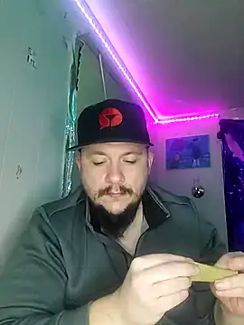 Snapshot of Spunonymous chatting on February 2025 08:02:02 AM Spunonymous online show from February 2025 08:02:02 AM