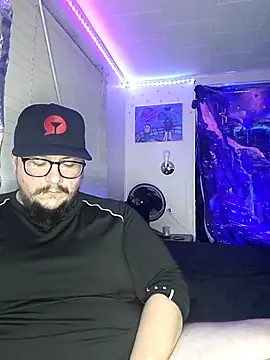 Snapshot of Spunonymous chatting on February 2025 04:04:02 AM Spunonymous online show from February 2025 04:04:02 AM