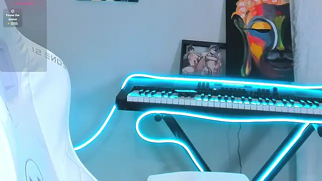 Snapshot of 4ever_dude chatting on February 2025 11:44:02 AM 4ever dude online show from February 2025 11:44:02 AM