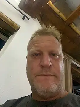 Snapshot of sexycouple109 chatting on January 2025 08:19:02 PM sexycouple109 online show from January 2025 08:19:02 PM