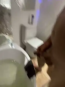 Snapshot of sexycouple109 chatting on February 2025 02:41:01 AM sexycouple109 online show from February 2025 02:41:01 AM