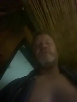 Snapshot of sexycouple109 chatting on March 2025 02:06:02 AM sexycouple109 online show from March 2025 02:06:02 AM