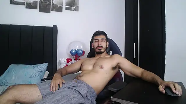 Snapshot of muscle_ares chatting on February 2025 02:06:02 PM muscle ares online show from February 2025 02:06:02 PM