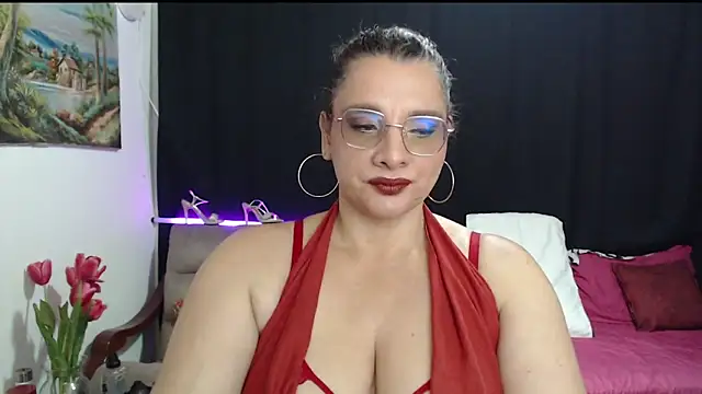 Aleja Gonzales online show from June 2026 11:29:02 PM