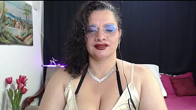 Aleja Gonzales online show from June 2026 02:45:01 AM