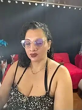 Aleja Gonzales online show from July 2026 10:46:01 PM