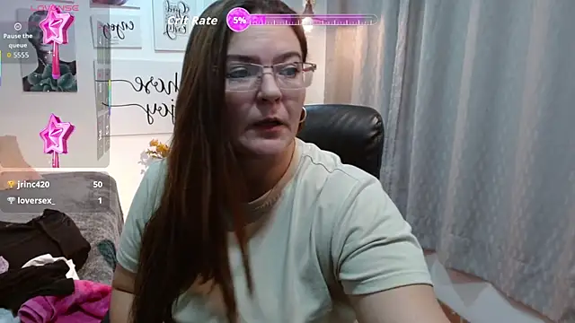 MsJossie online show from September 2025 08:55:02 PM