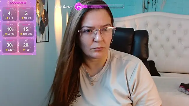 MsJossie online show from September 2025 05:23:02 AM