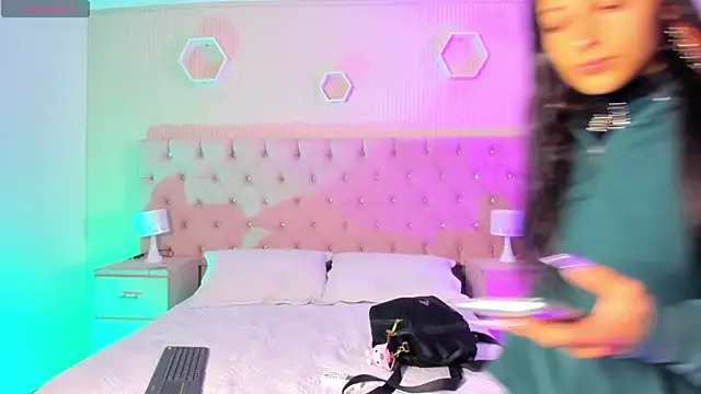 Agathaargent  online show from November 2025 04:14:02 AM