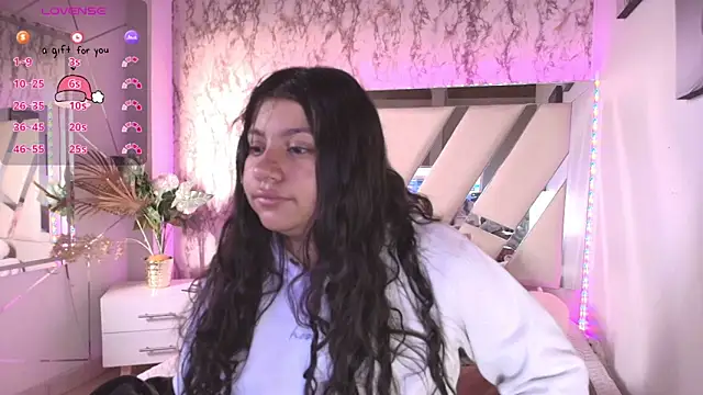 Snapshot of Miaa_Smiith1 chatting on December 2024 11:34:01 AM Miaa Smiith1 online show from December 2024 11:34:01 AM