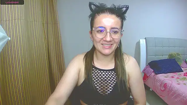 Snapshot of Dayanna_Smitt chatting on February 2025 12:49:01 AM Dayanna Smitt online show from February 2025 12:49:01 AM