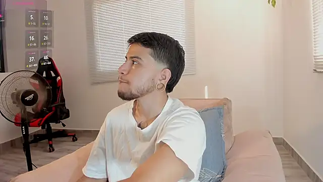 ftmphilip  online show from March 2026 02:13:02 PM