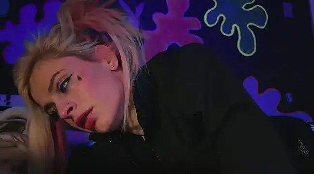 watermellonpussy online show from December 2024 12:45:02 PM