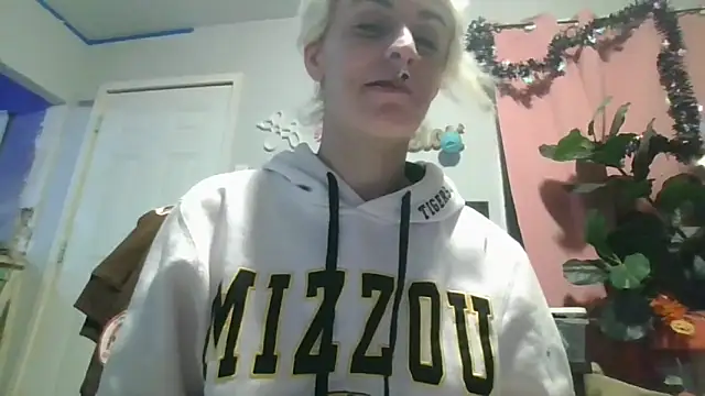 watermellonpussy online show from February 2026 06:00:02 AM