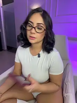 Snapshot of GabriellaFerrer chatting on June 2026 12:28:01 AM GabriellaFerrer online show from June 2026 12:28:01 AM