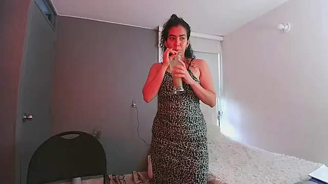 Snapshot of arteverena chatting on March 2025 09:03:02 PM arteverena online show from March 2025 09:03:02 PM