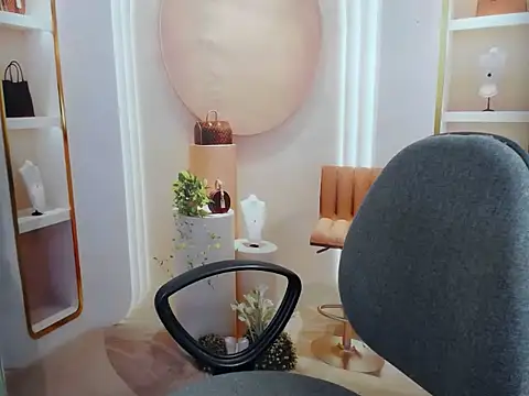 Love bug15 online show from February 2026 01:27:02 PM