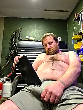 Snapshot of Txweld89 chatting on February 2026 06:45:02 AM Txweld89 online show from February 2026 06:45:02 AM