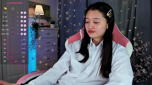 FreyaRaya online show from March 2025 11:58:01 AM