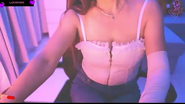 Snapshot of _Blue_Ruubyy_ chatting on February 2026 09:24:01 PM Blue Ruubyy online show from February 2026 09:24:01 PM