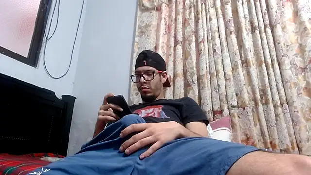 gollfather13 online show from March 2025 03:27:01 PM