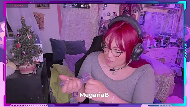 MegariaB online show from December 2024 04:52:01 AM