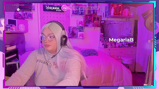 MegariaB online show from October 2025 04:24:01 AM