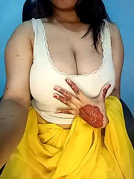 Snapshot of Dayna-36 chatting on December 2024 06:04:02 PM Dayna-36 online show from December 2024 06:04:02 PM