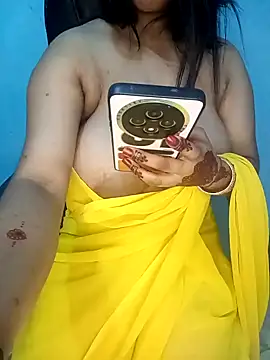 Snapshot of Dayna-36 chatting on January 2025 07:05:01 PM Dayna-36 online show from January 2025 07:05:01 PM