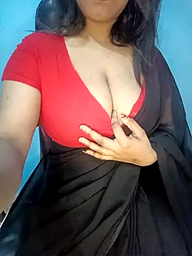 Snapshot of Dayna-36 chatting on February 2025 03:53:02 PM Dayna-36 online show from February 2025 03:53:02 PM