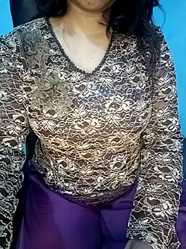 Snapshot of Dayna-36 chatting on March 2025 08:01:02 PM Dayna-36 online show from March 2025 08:01:02 PM