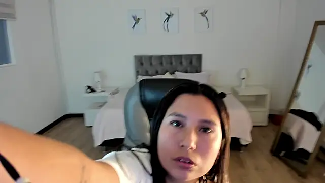  Natalie18 online show from February 2025 03:01:01 AM