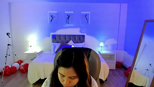  Natalie18 online show from February 2025 03:10:02 AM