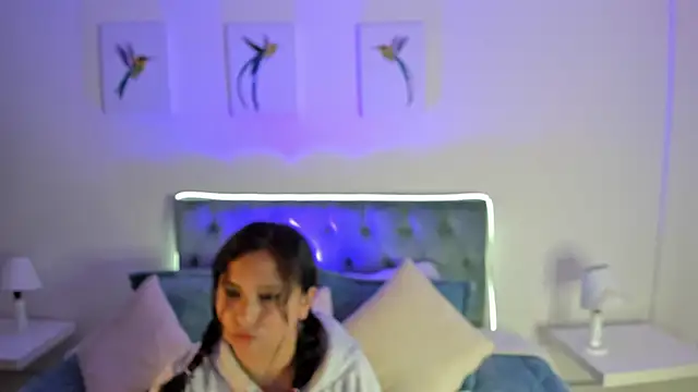  Natalie18 online show from November 2025 03:30:01 AM