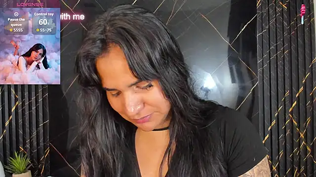 Kagome01 online show from October 2025 01:12:02 PM