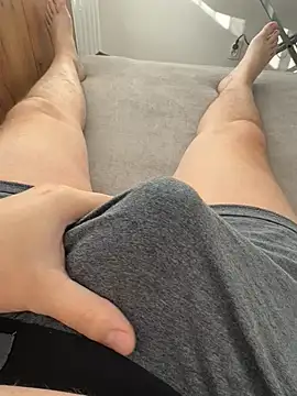 Snapshot of MartiniN05 chatting on February 2025 12:33:01 PM MartiniN05 online show from February 2025 12:33:01 PM