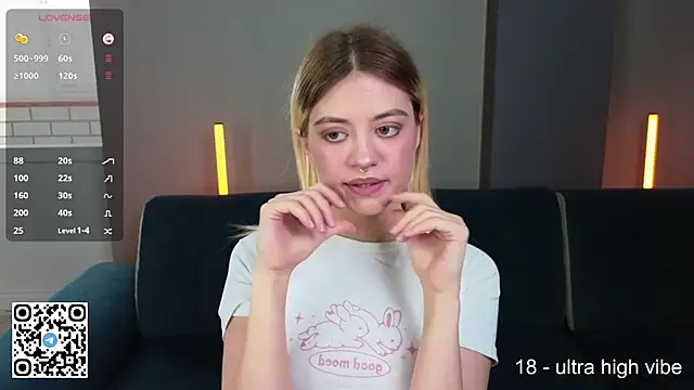 Snapshot of mybunnywendy chatting on October 2025 06:45:02 AM mybunnywendy online show from October 2025 06:45:02 AM